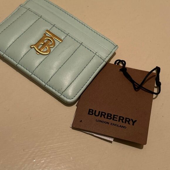 Burberry Lola Cardholder Case Cool Mint Quilted Leather Gold Logo Front NWT - Picture 9 of 14